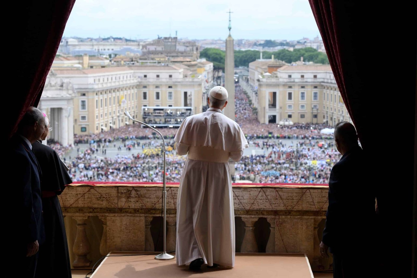 Pope Leo XIV to lead the opening mass on Sunday, Miles hoped to gather
