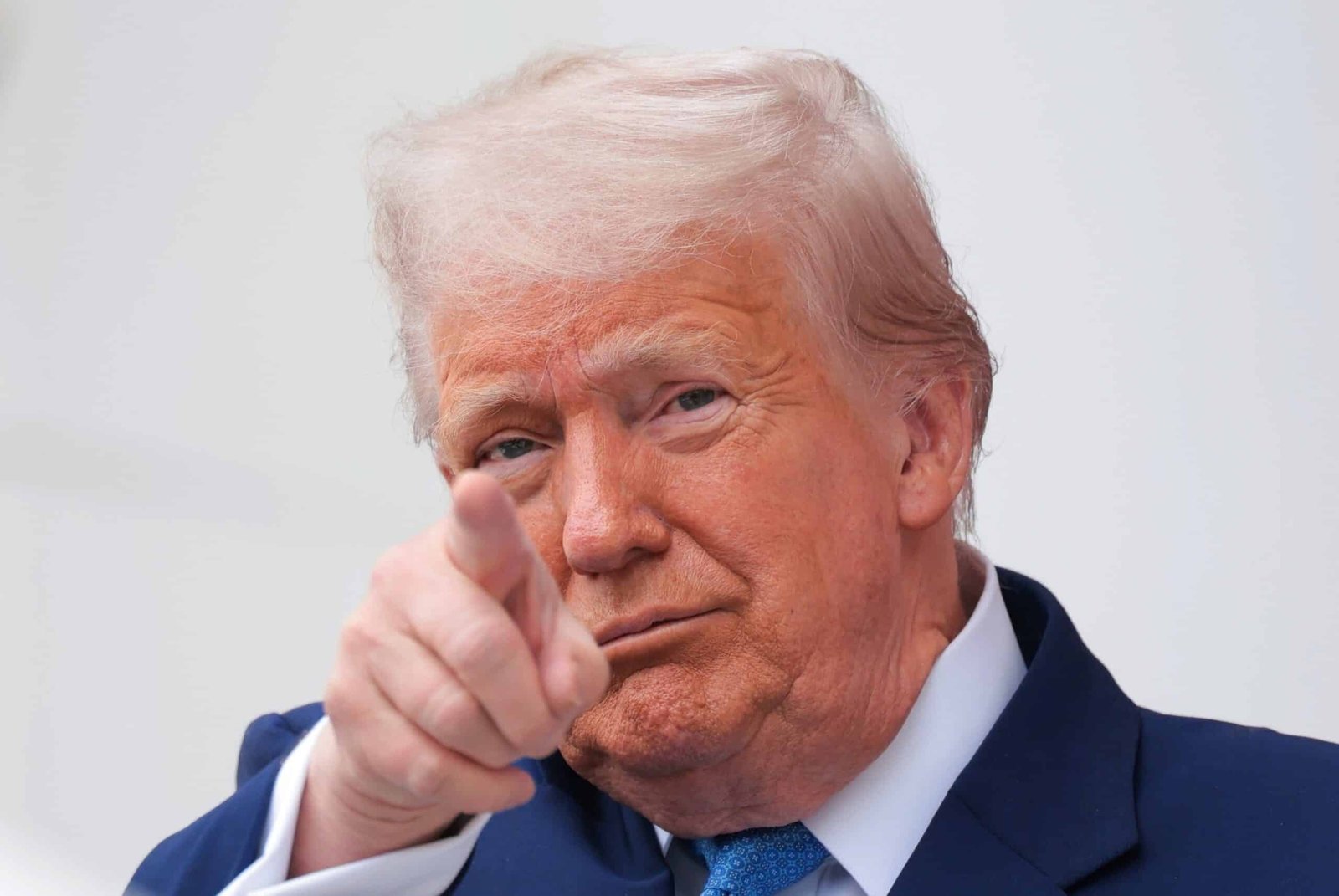 Trump will ask the federal agencies to cancel Harvard contracts